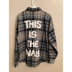 NWOT Cakeworthy Star Wars Mandalorian Beskar Armor Flannel This Is The Way L